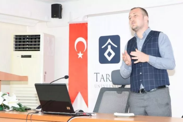 Tarsus Üniversitesi E-Ticaret Eğitimi